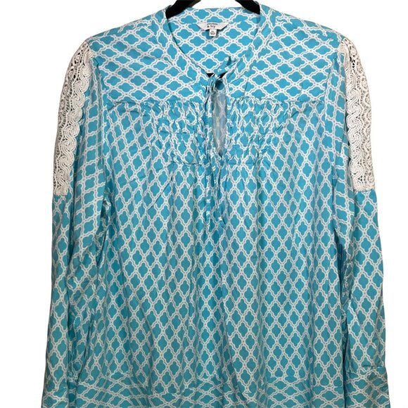 Crown & Ivy Womens XL Blue White Boho Blouse Long Sleeve Lace Trim Top - Picture 3 of 12